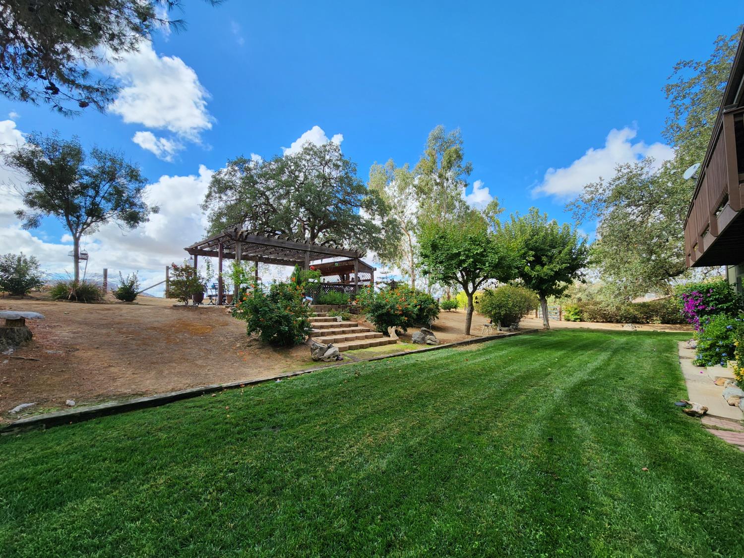 22266 Frontier Road Clovis, CA 93619 - Photo 14 of 61