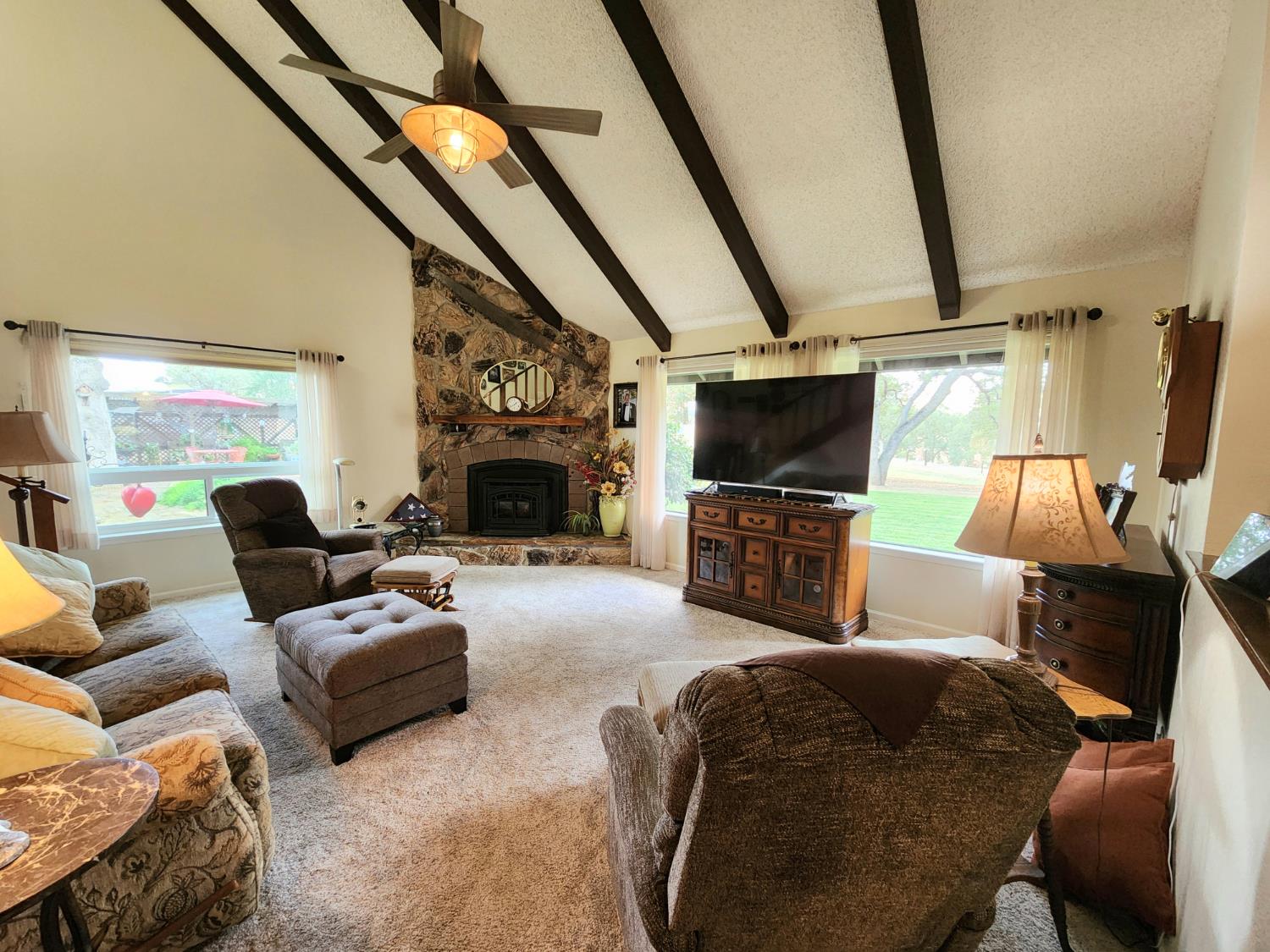 22266 Frontier Road Clovis, CA 93619 - Photo 19 of 61