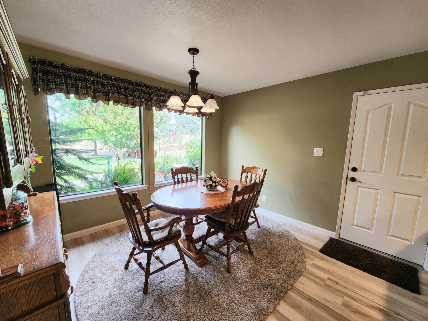 22266 Frontier Road Clovis, CA 93619 - Photo 23 of 61