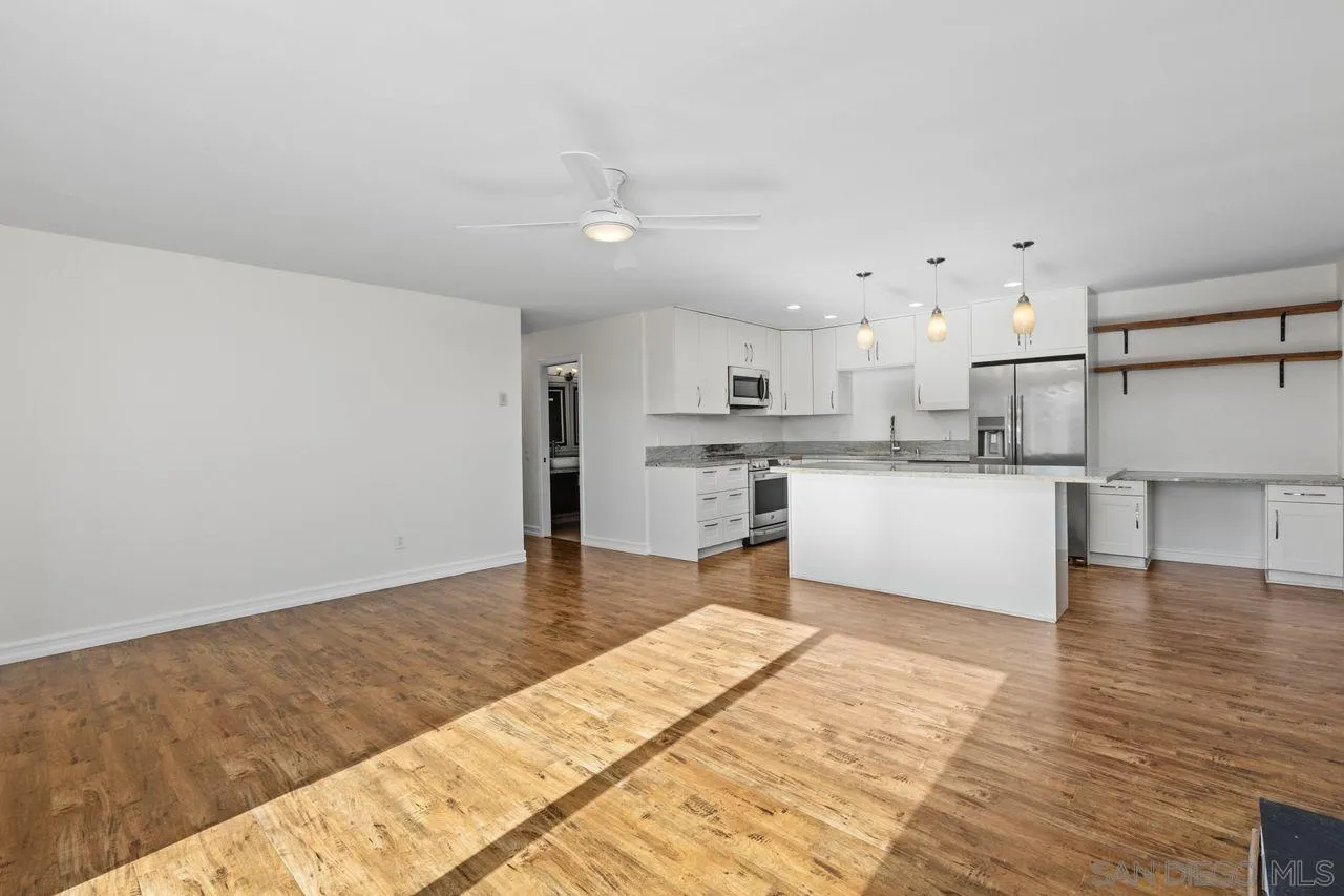 401 Requeza Street Encinitas, CA 92024 - Photo 14 of 33