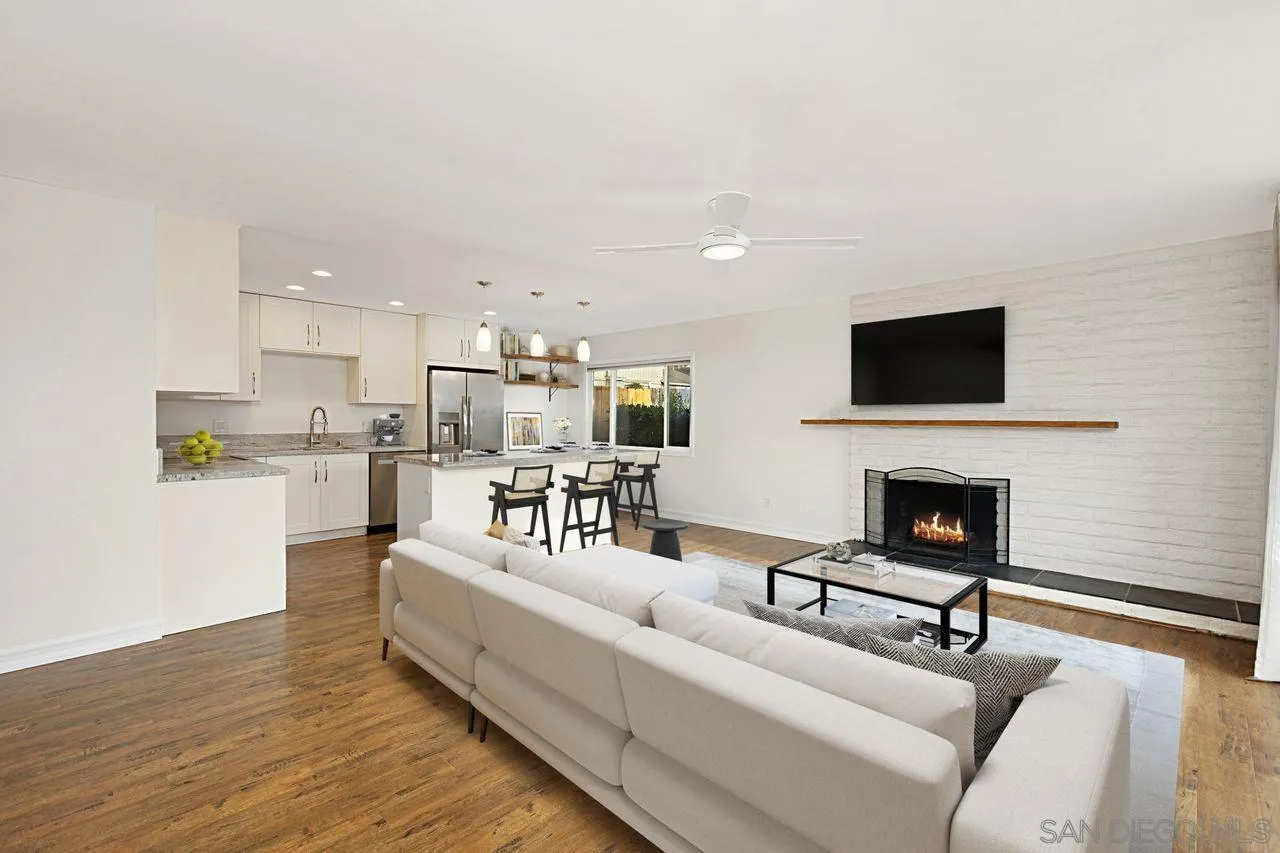 401 Requeza Street Encinitas, CA 92024 - Photo 2 of 33 Digitally Altered. Original Image (https://zimg.paragon.ice.com/ParagonImages/Property/PA/SDMLS/260002141/6/533/400/f49474b913aec4730988cab6db728b8e/3/96272777fa051d57dcc1b4cc622af7fb/260002141-e492a5c9-698a-475e-85c9-65f6b1479b24.JPG)