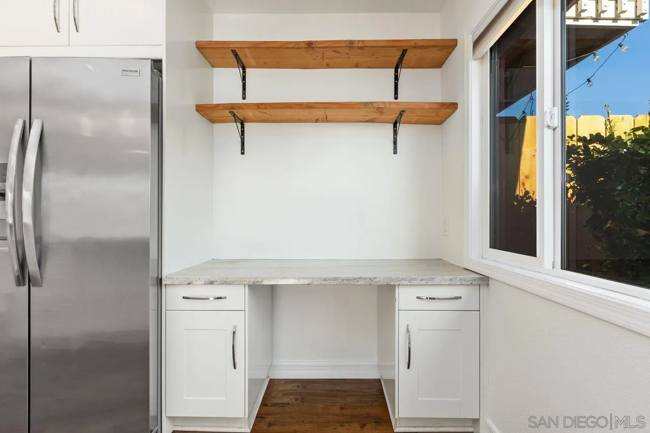 401 Requeza Street Encinitas, CA 92024 - Photo 8 of 33