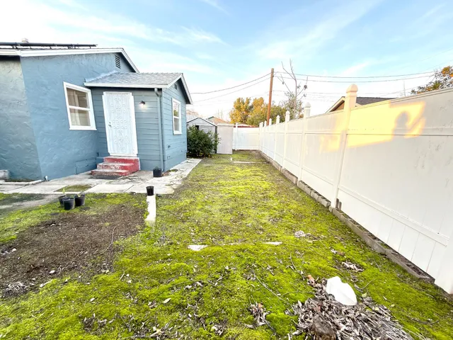 $300,000 | 308 North Grant Avenue, Manteca, CA 95336