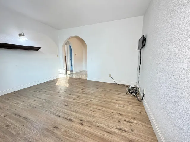 $300,000 | 308 North Grant Avenue, Manteca, CA 95336