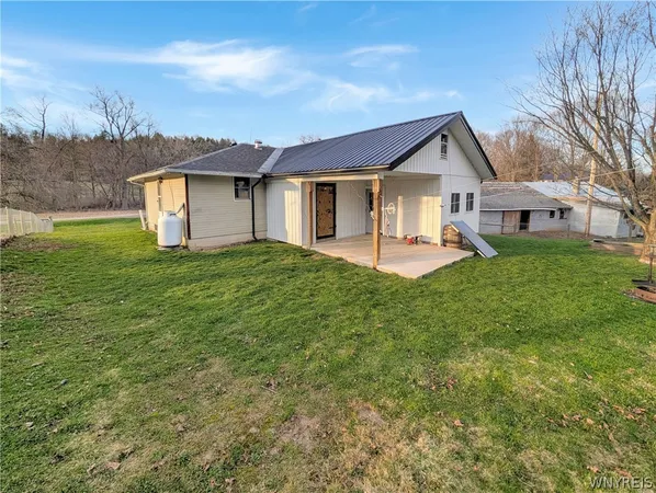 $249,900 | 7509 Higgins Crk Road, Hume, NY 14735