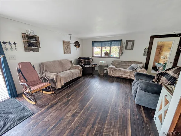 $249,900 | 7509 Higgins Crk Road, Hume, NY 14735