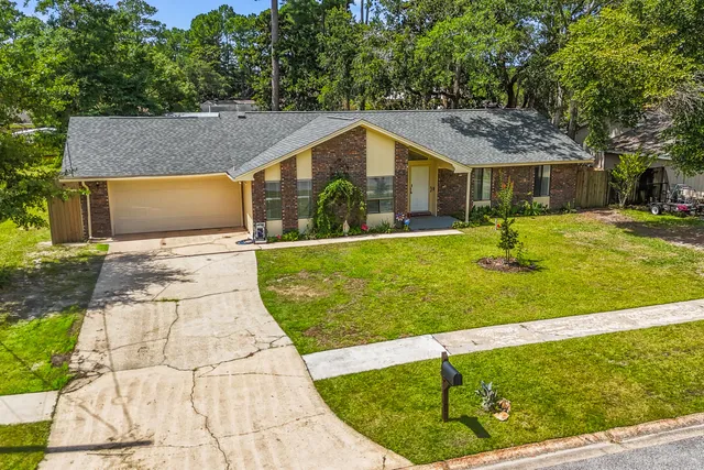 view of outdoor space and city view