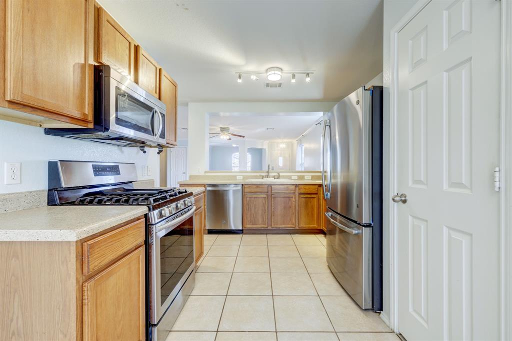 13016 Date Palm Trail Elgin, TX 78621 - Photo 4 of 13