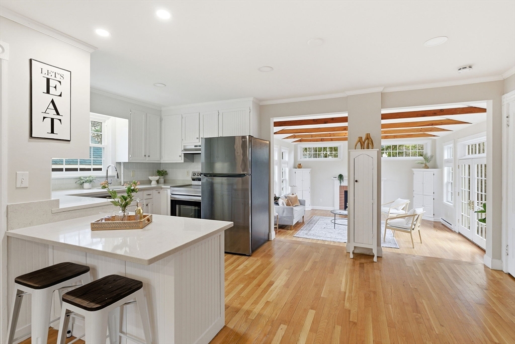 34 Maple Street Hamilton, MA 01982 - Photo 14 of 29