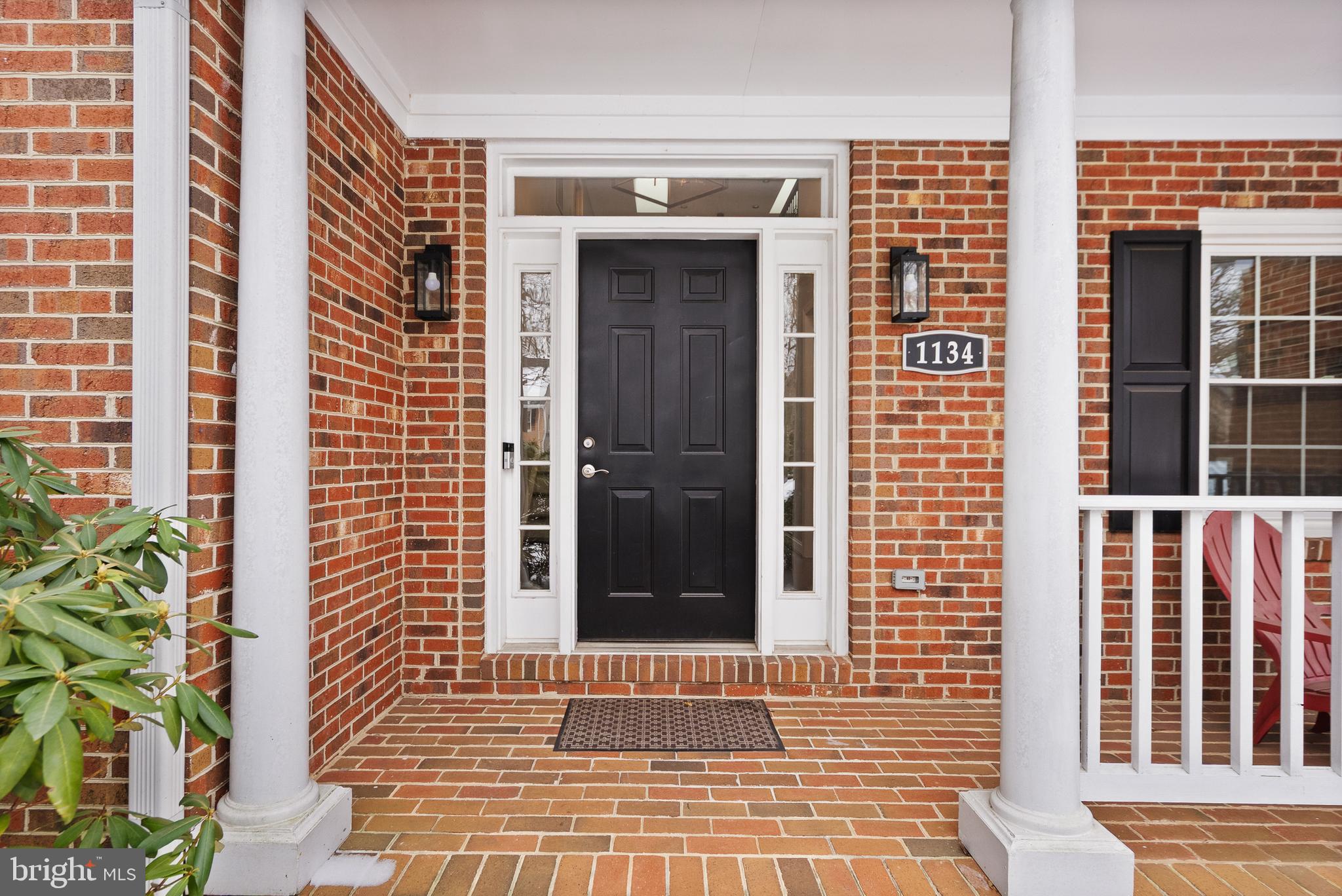 1134 Round Pebble Lane Reston, VA 20194 - Photo 9 of 68