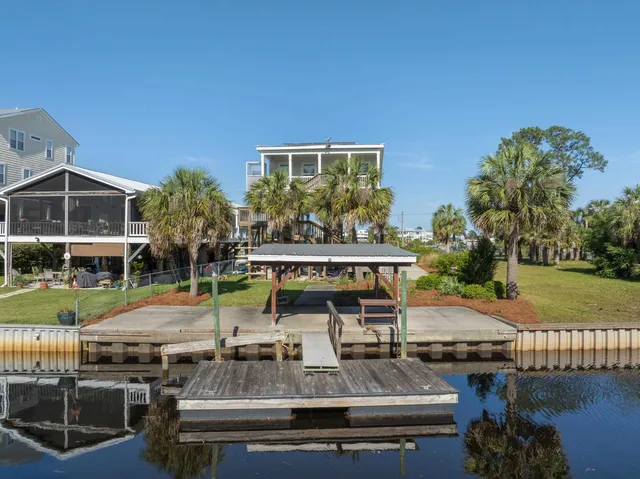 $710,000 | 1548-1550 Shell Point Road, Crawfordville, FL 32327