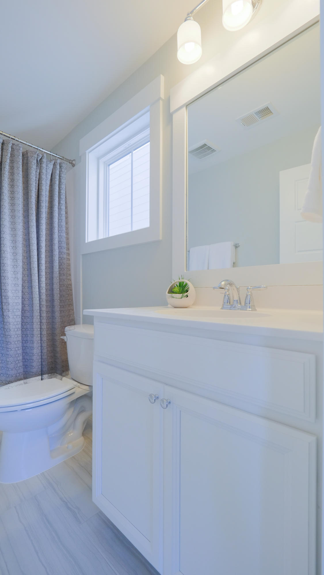 980 Key Colony Court Mount Pleasant, SC 29464 - Photo 26 of 35 980 Key Colonial Mt Pleasant SC Staged (