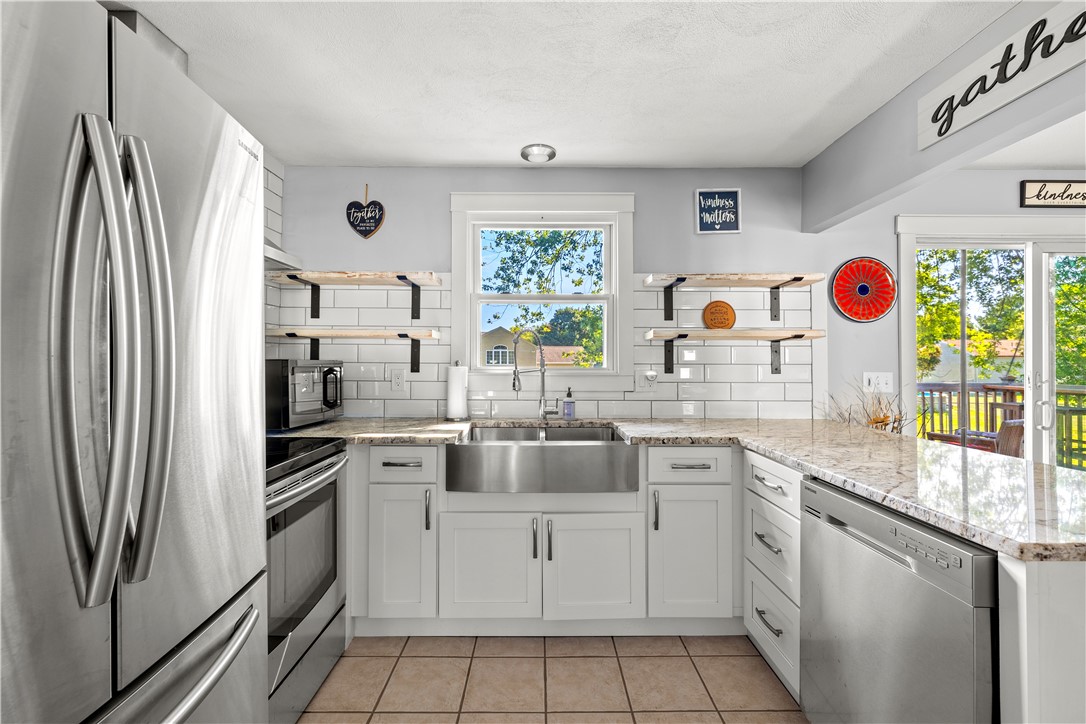 110 Brook Spring Drive Warwick, RI 02889 - Photo 12 of 47 Main Kitchen