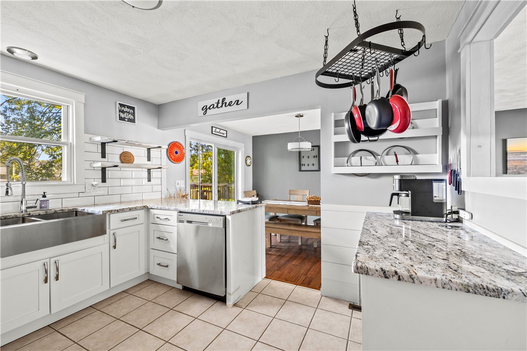 110 Brook Spring Drive Warwick, RI 02889 - Photo 13 of 47 Main Kitchen