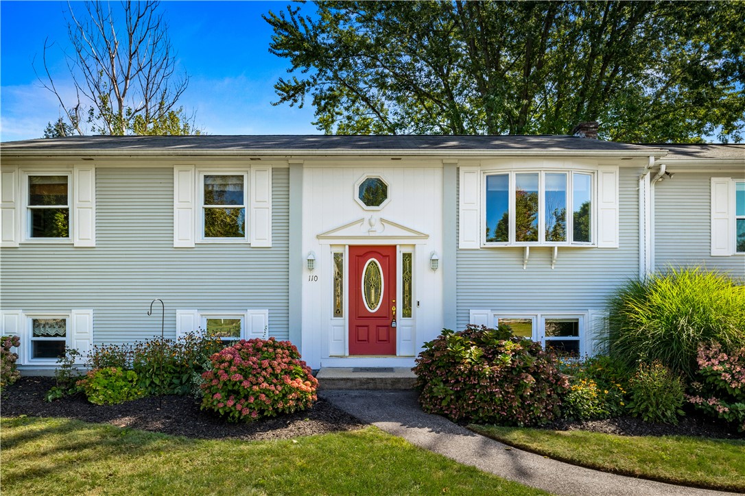 110 Brook Spring Drive Warwick, RI 02889 - Photo 3 of 47