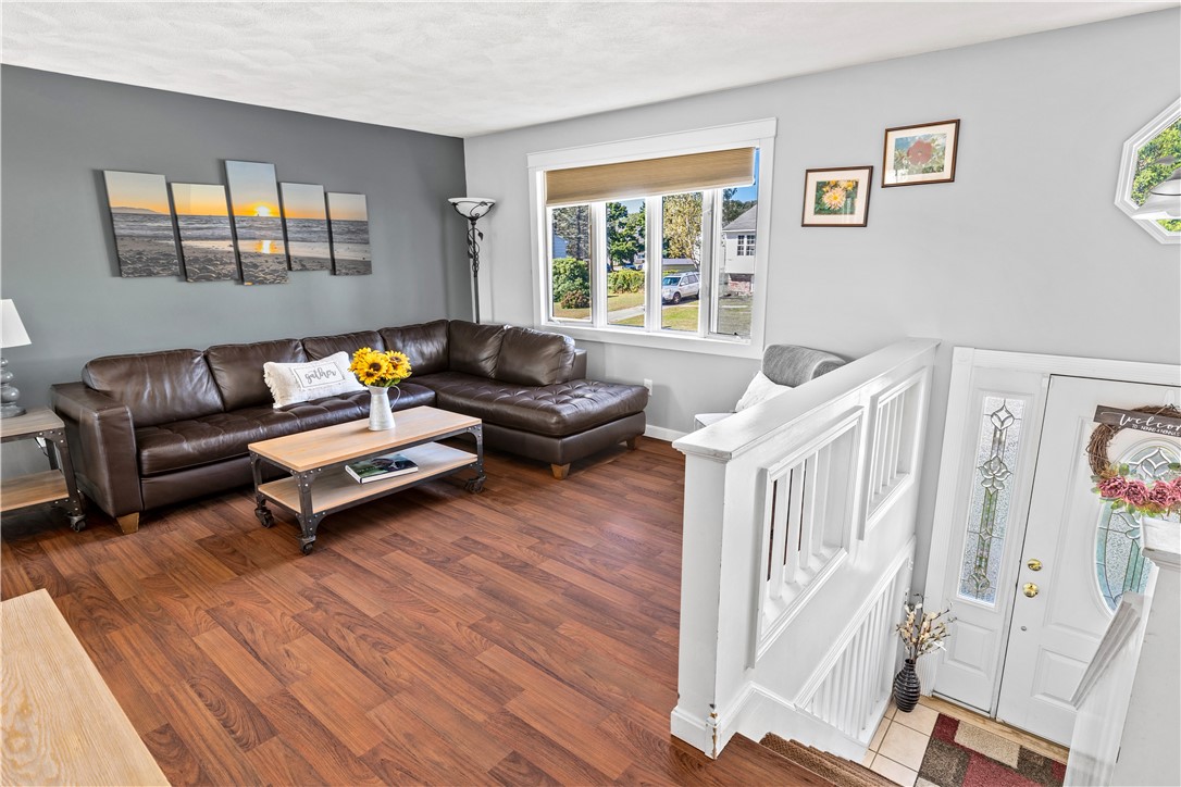 110 Brook Spring Drive Warwick, RI 02889 - Photo 8 of 47 Main Living Room