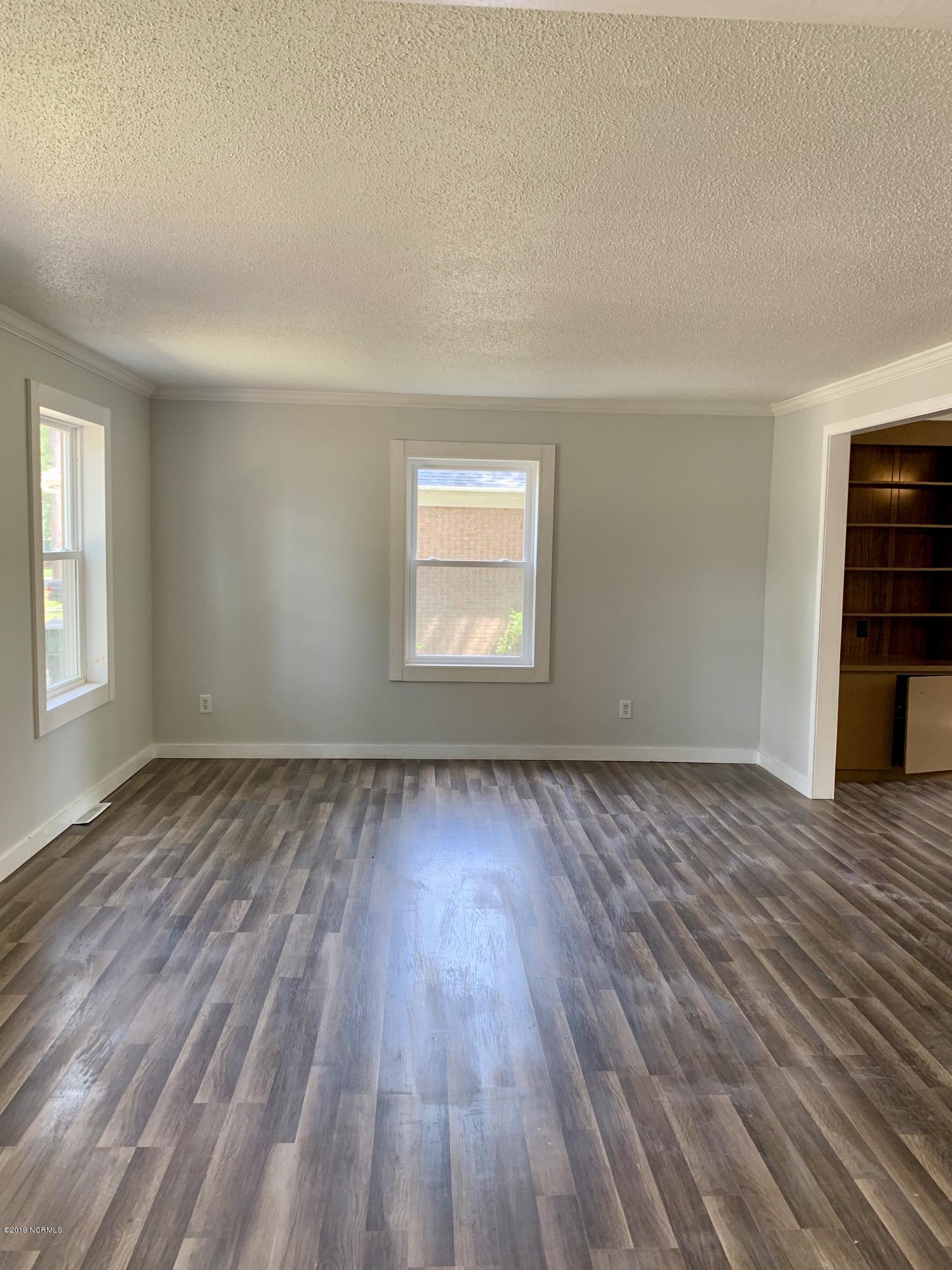 809 Eagle Road Kinston, NC 28501 - Photo 12 of 49 fullsizeoutput_1acc