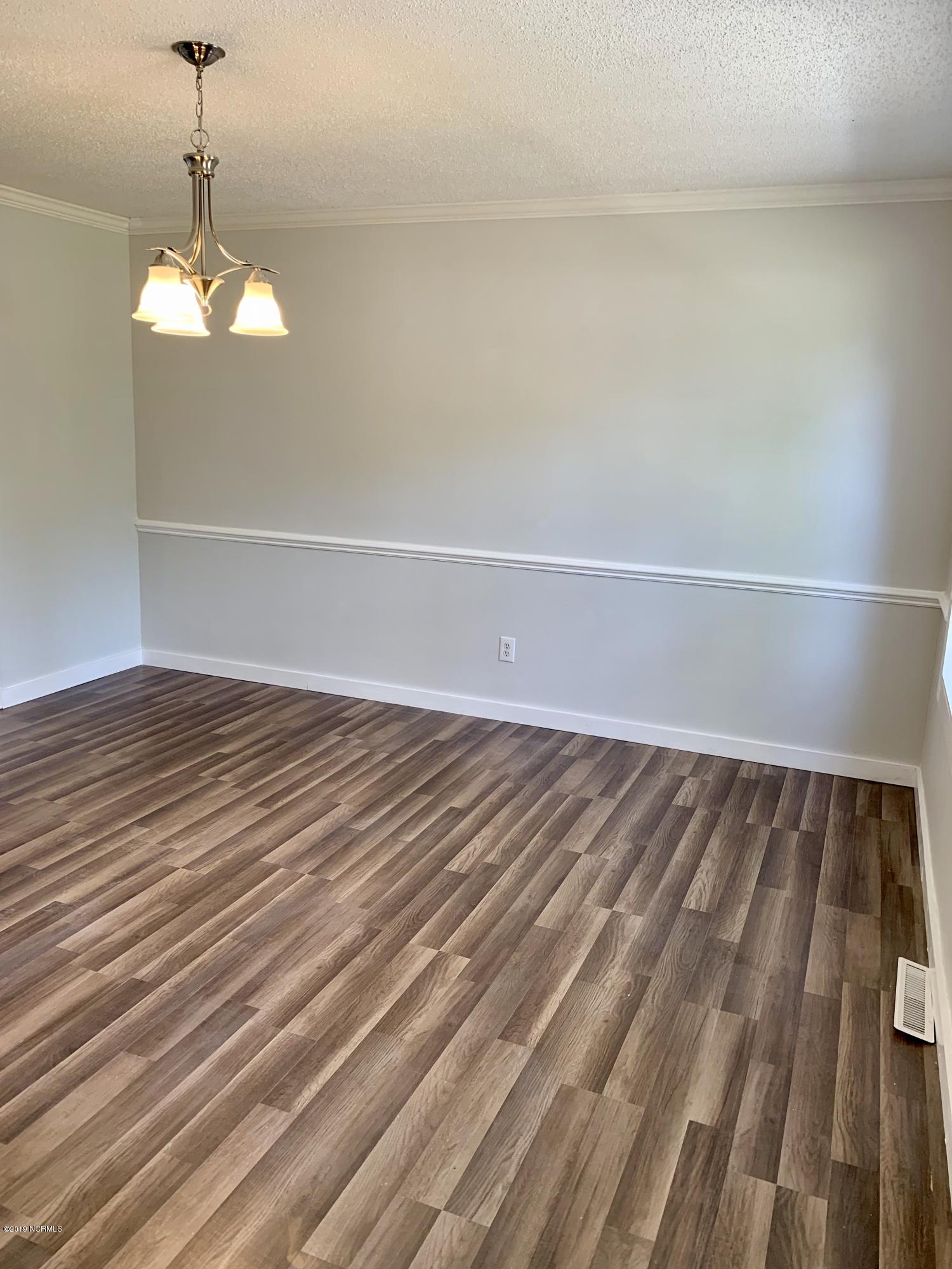 809 Eagle Road Kinston, NC 28501 - Photo 17 of 49 fullsizeoutput_1aba