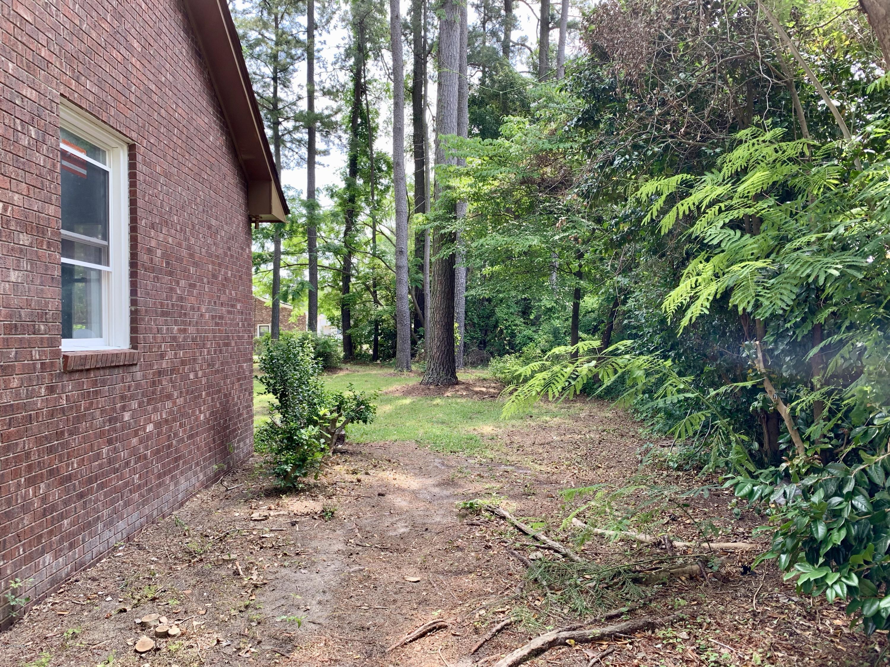 809 Eagle Road Kinston, NC 28501 - Photo 5 of 49 fullsizeoutput_1aea