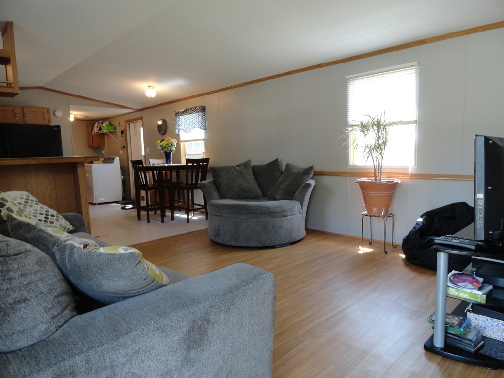 37 Rest Way Springfield, MA 01119 - Photo 4 of 18 Gallery Image 4