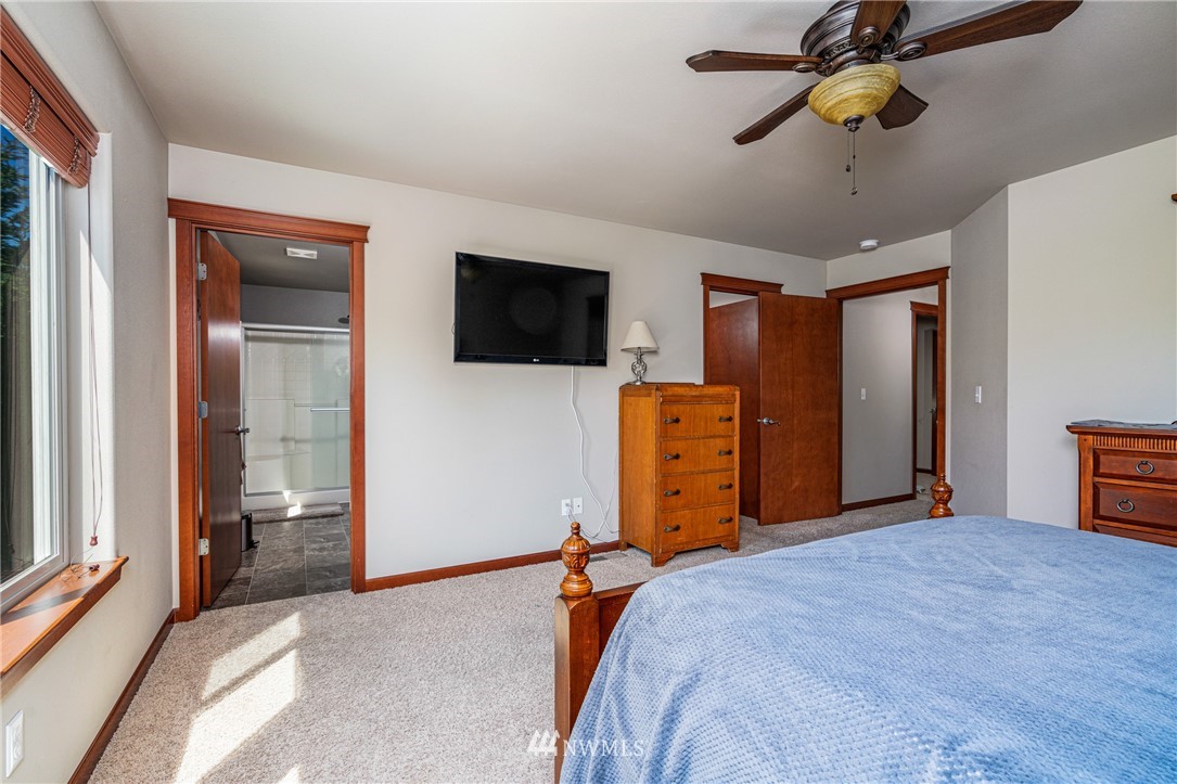 4825 Rochelle Street Southeast Lacey, WA 98503 - Photo 13 of 26 Gallery Image 13
