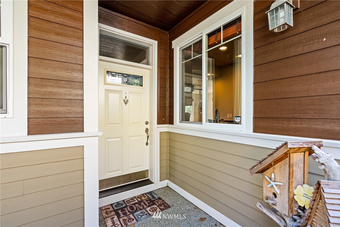4825 Rochelle Street Southeast Lacey, WA 98503 - Photo 4 of 26 Gallery Image 4