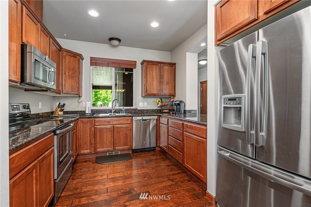 4825 Rochelle Street Southeast Lacey, WA 98503 - Photo 6 of 26 Gallery Image 6