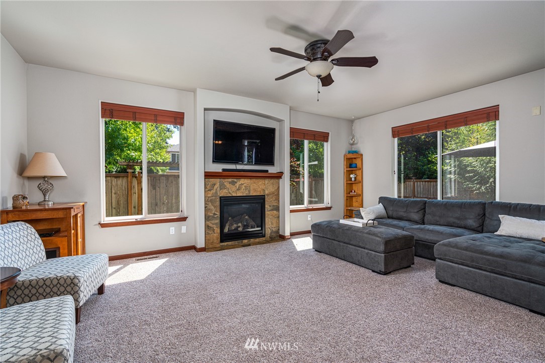 4825 Rochelle Street Southeast Lacey, WA 98503 - Photo 9 of 26 Gallery Image 9