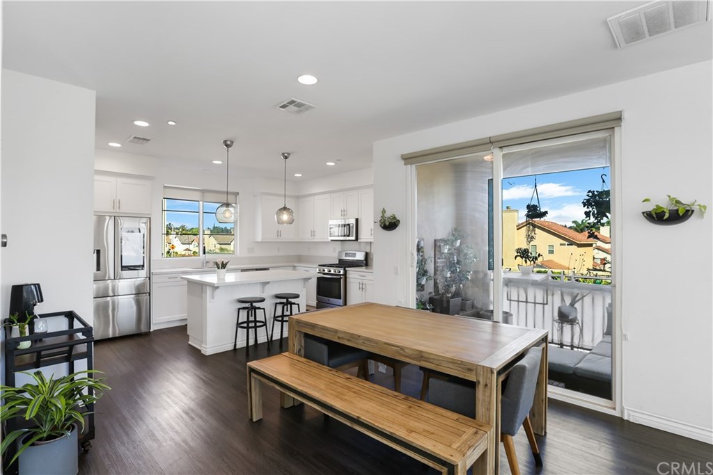 893 Tangelo Way, Unit 101 Corona, CA 92878 - Photo 1 of 40