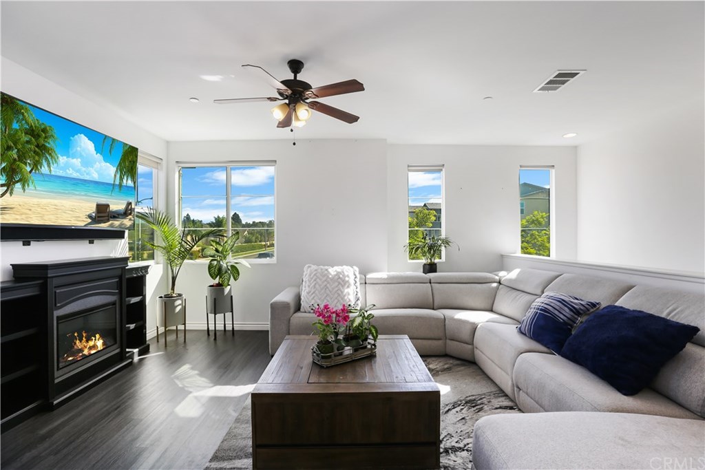 893 Tangelo Way, Unit 101 Corona, CA 92878 - Photo 15 of 40