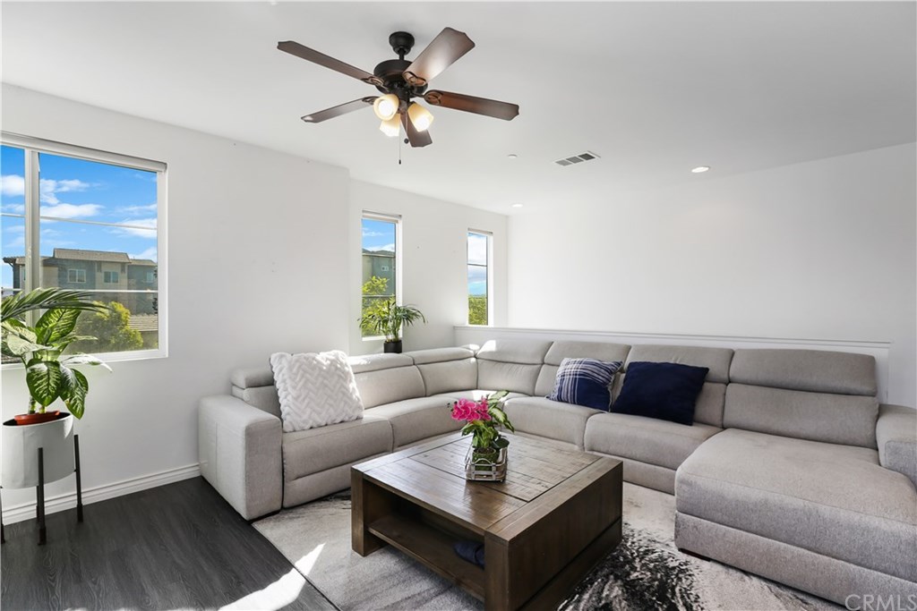 893 Tangelo Way, Unit 101 Corona, CA 92878 - Photo 16 of 40