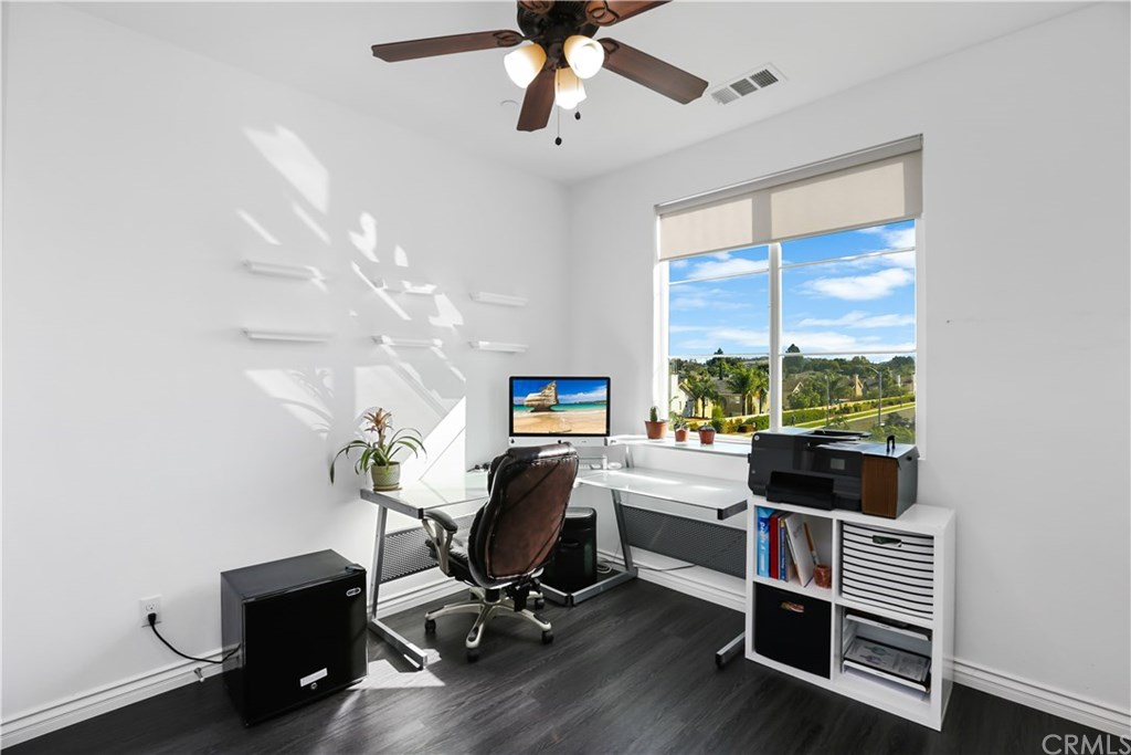 893 Tangelo Way, Unit 101 Corona, CA 92878 - Photo 28 of 40