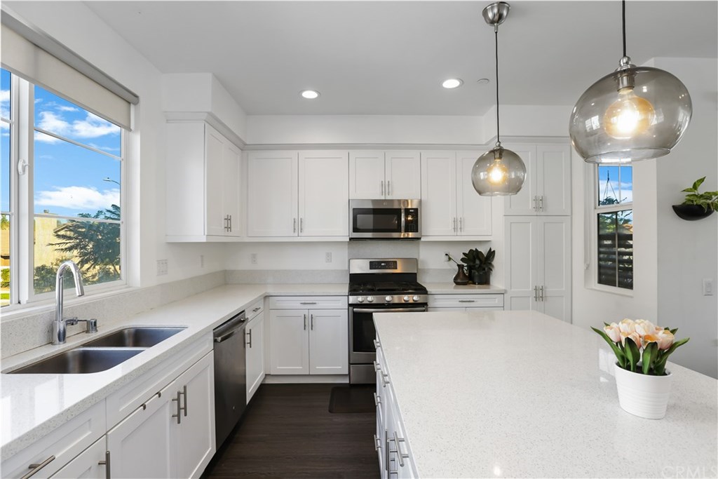 893 Tangelo Way, Unit 101 Corona, CA 92878 - Photo 8 of 40