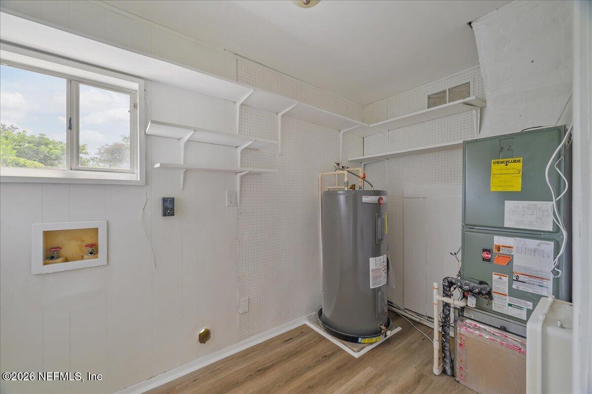 8712 Mathonia Avenue Jacksonville, FL 32211 - Photo 13 of 33 Laundry Room