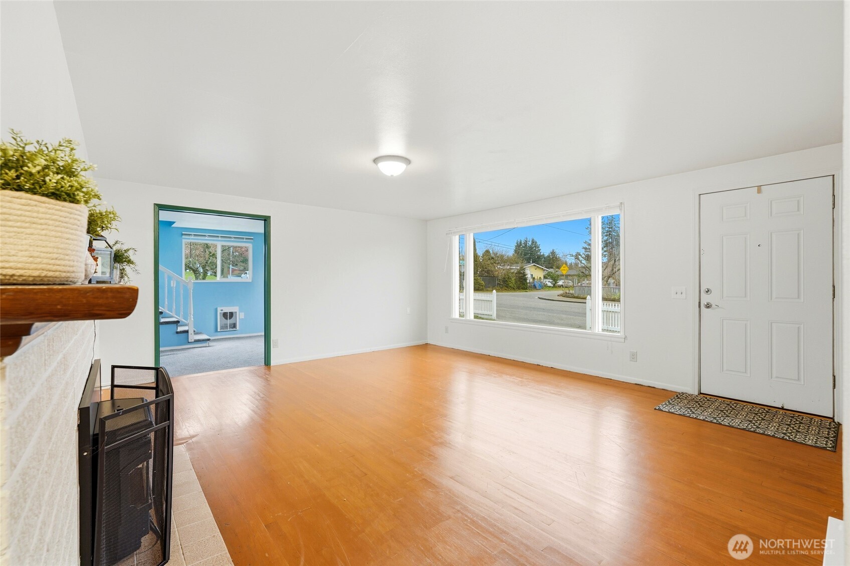 7525 Beverly Lane Everett, WA 98203 - Photo 4 of 34