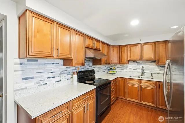 $650,000 | 7525 Beverly Lane, Everett, WA 98203