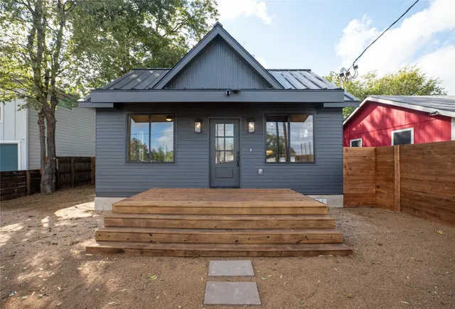 $730,000 | 2515 Gonzales Street, Austin, TX 78702