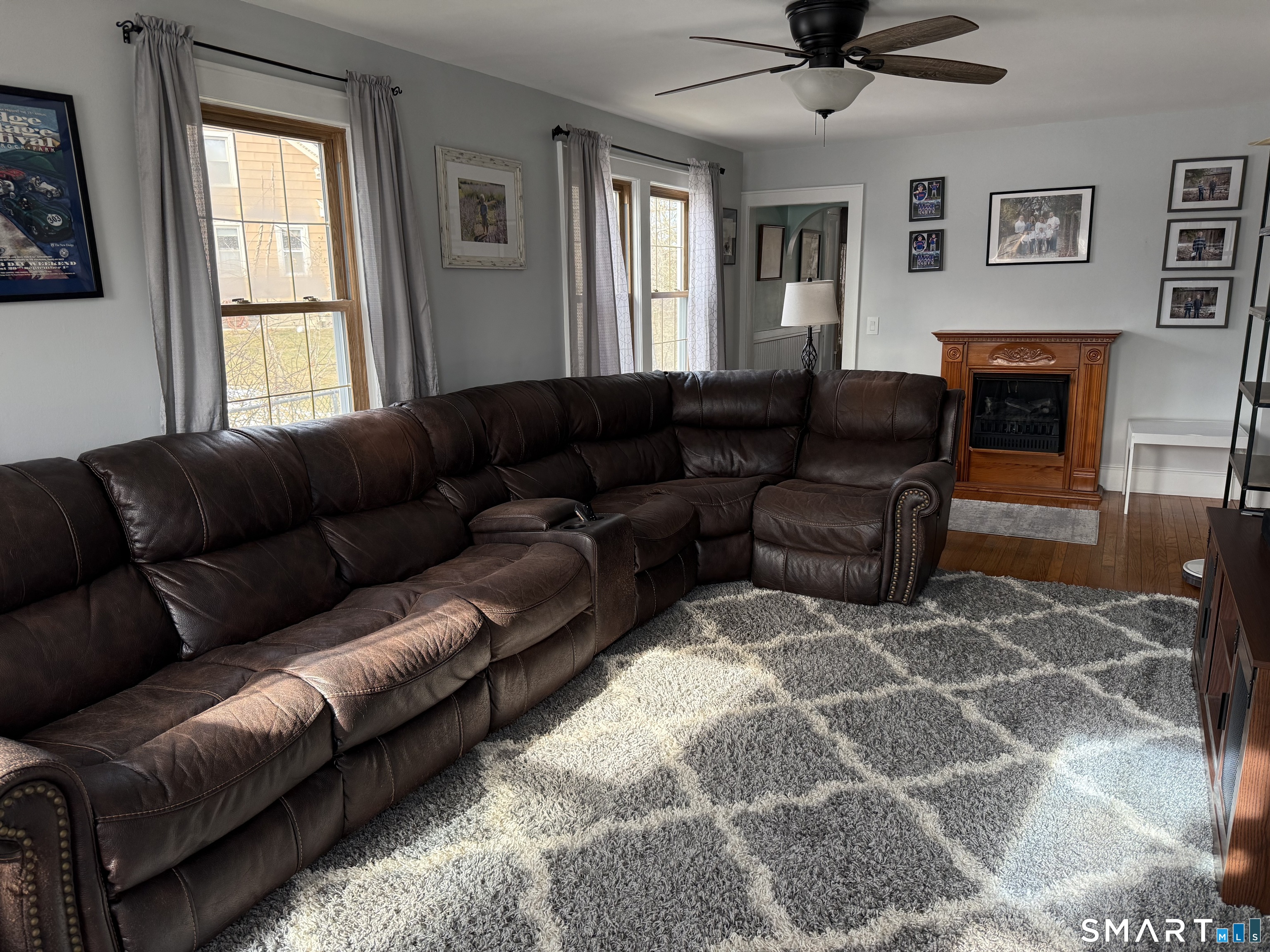 2 Harbor View Avenue Waterford, CT 06385 - Photo 12 of 39