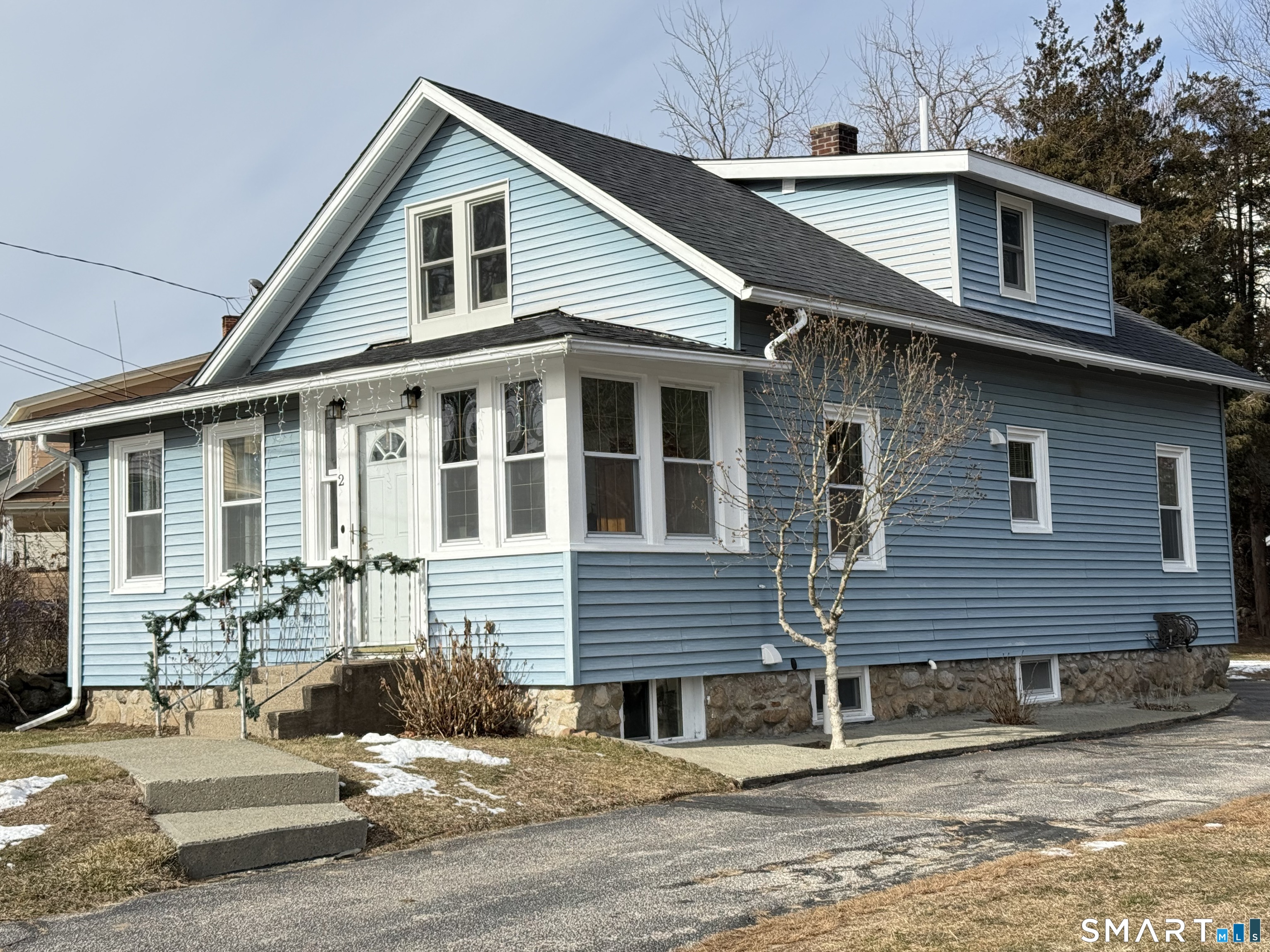 2 Harbor View Avenue Waterford, CT 06385 - Photo 3 of 39