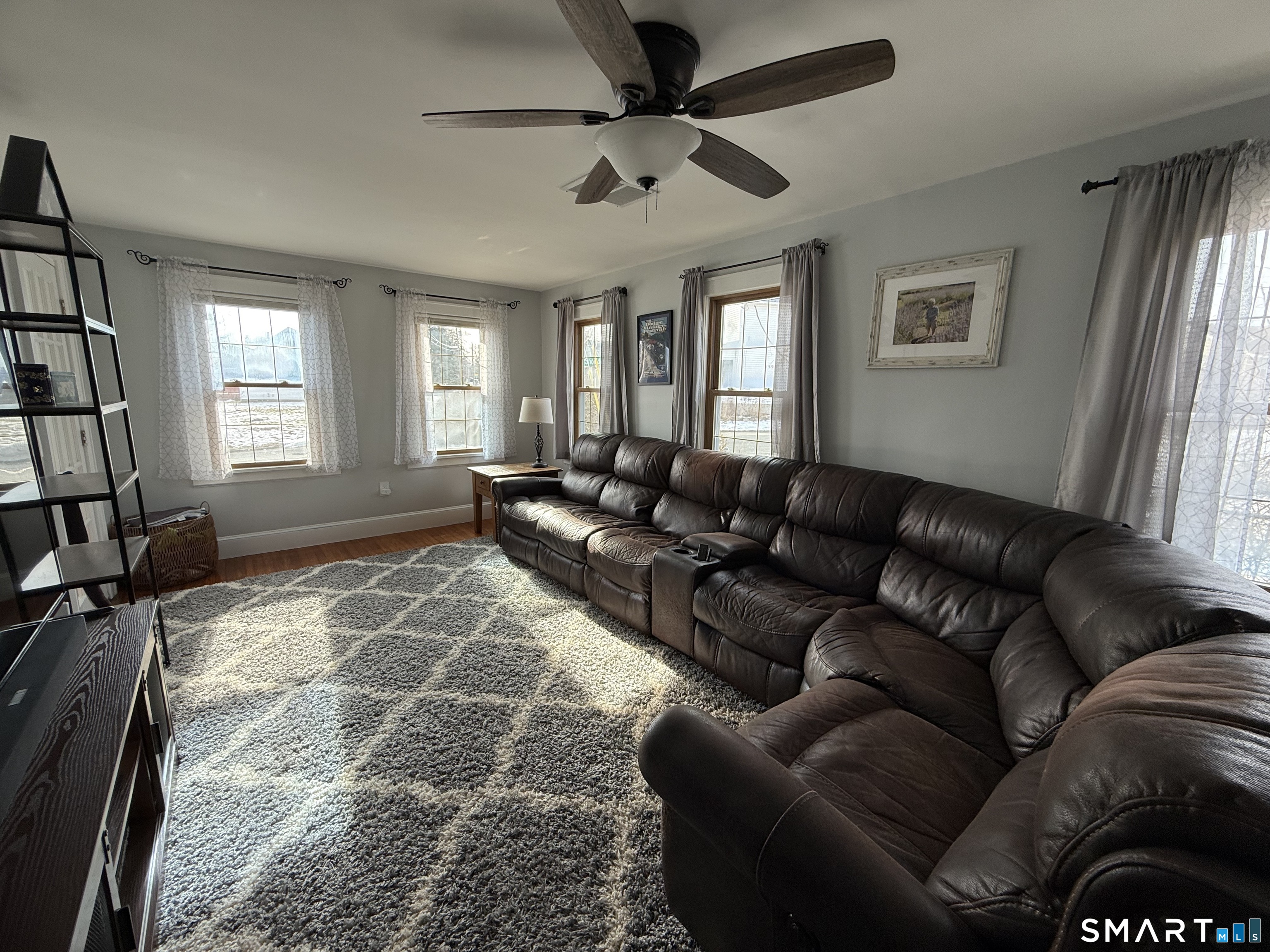 2 Harbor View Avenue Waterford, CT 06385 - Photo 10 of 39