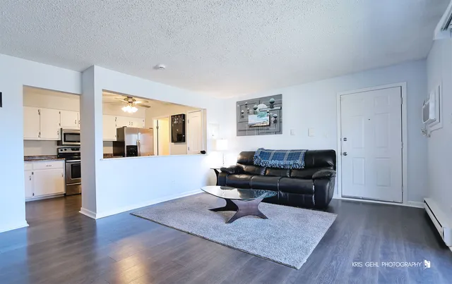 $160,000 | 1335 Buell Avenue, Unit 1335, Joliet, IL 60435