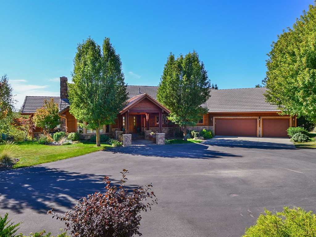 7121 South Ben Burr Road Spokane, WA 99223 - Photo 1 of 20