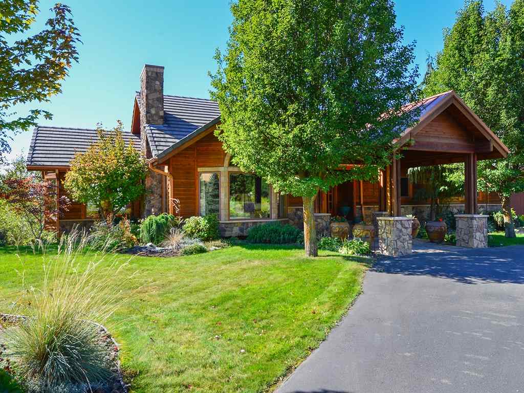 7121 South Ben Burr Road Spokane, WA 99223 - Photo 2 of 20