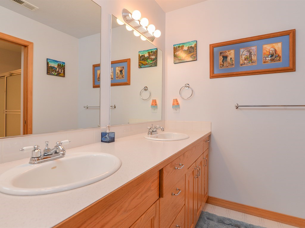 7121 South Ben Burr Road Spokane, WA 99223 - Photo 13 of 20