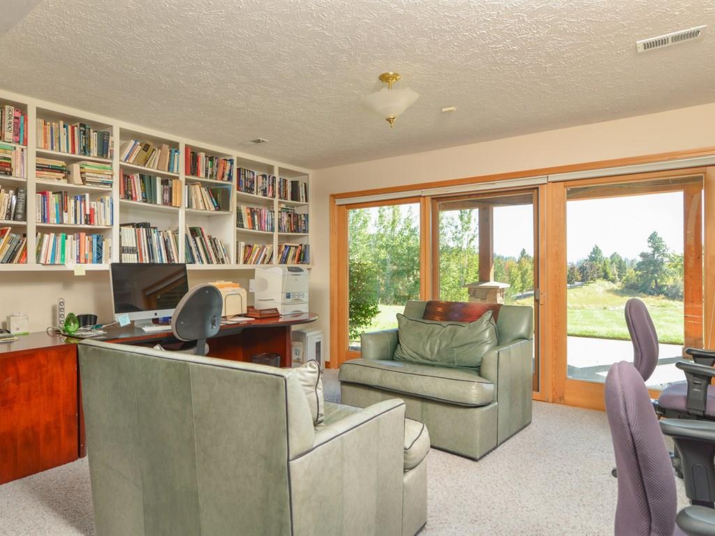 7121 South Ben Burr Road Spokane, WA 99223 - Photo 14 of 20