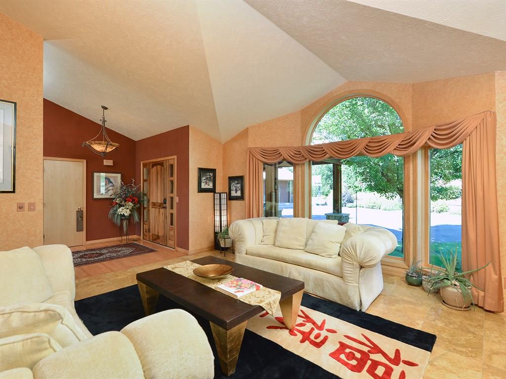 7121 South Ben Burr Road Spokane, WA 99223 - Photo 4 of 20