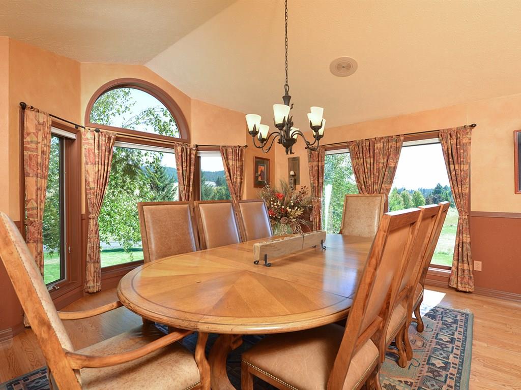 7121 South Ben Burr Road Spokane, WA 99223 - Photo 5 of 20