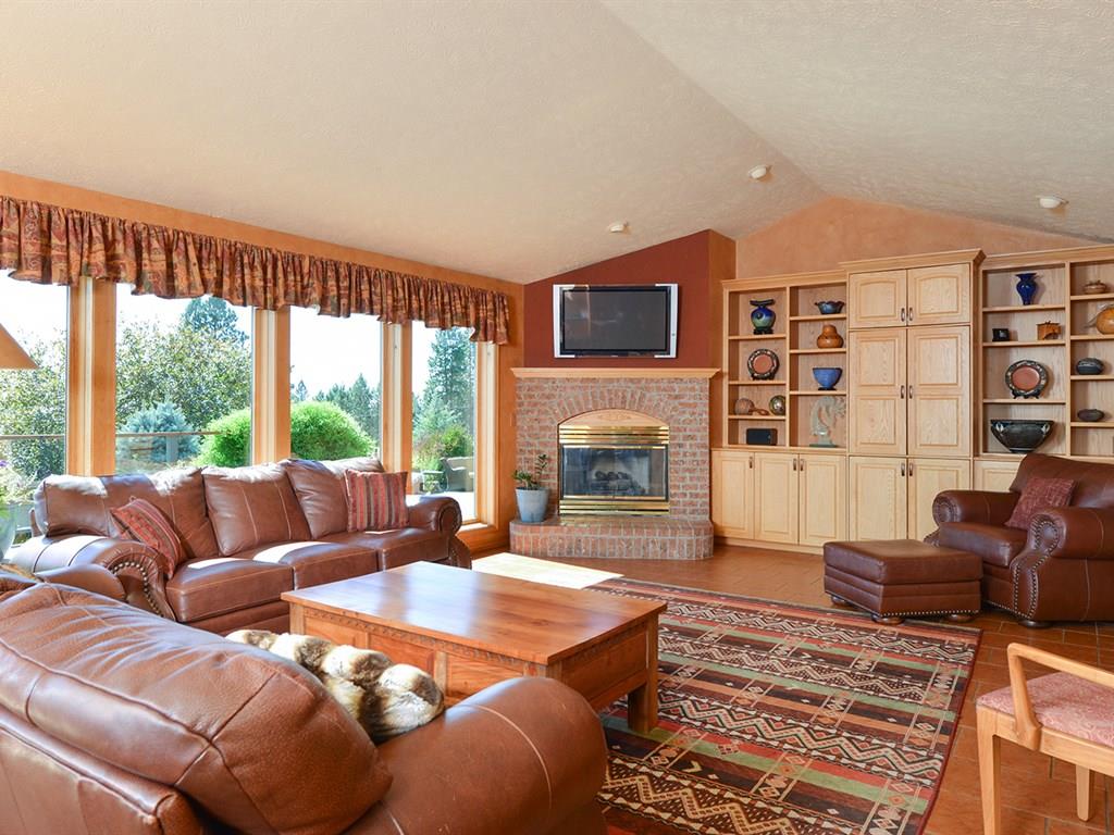 7121 South Ben Burr Road Spokane, WA 99223 - Photo 9 of 20