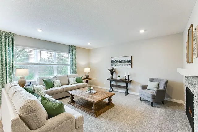 $715,295 | 1634 Oak Creek Drive, Chaska, MN 55318