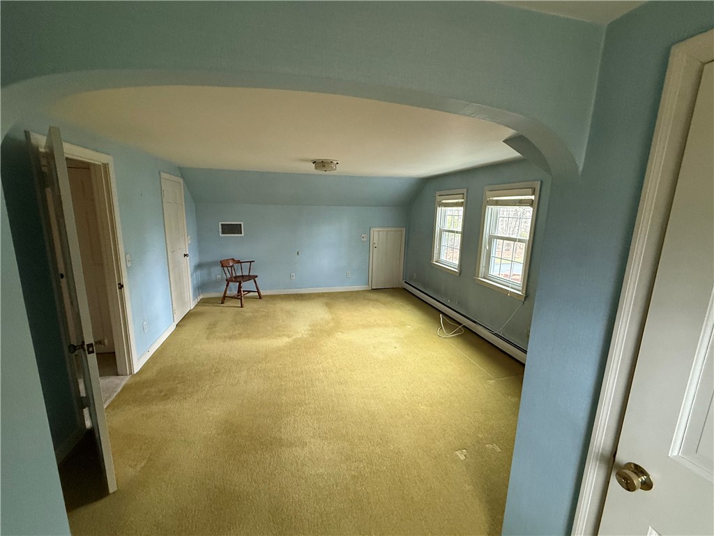 90 Alexander McGregor Road Pawtucket, RI 02861 - Photo 12 of 15